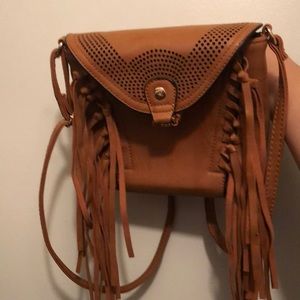 It’s in great condition and I am selling it because it is no longer my style.